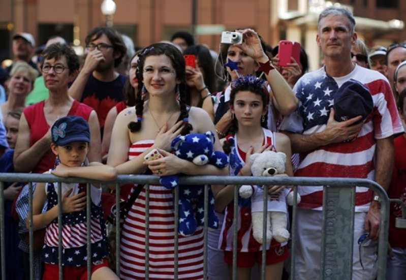 PatrioticFamily_FourthofJuly.jpg