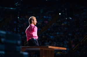 Nick Vujicic in Hawaii 