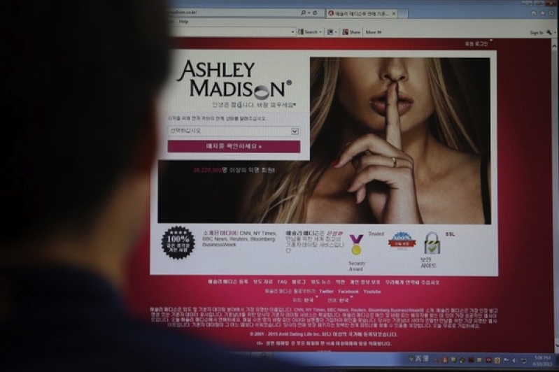 Ashley Madison 