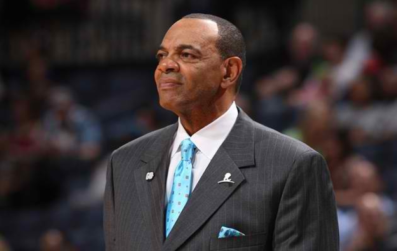 Nets owner fired coach Lionel Hollins, reassigned GM Billy King. 