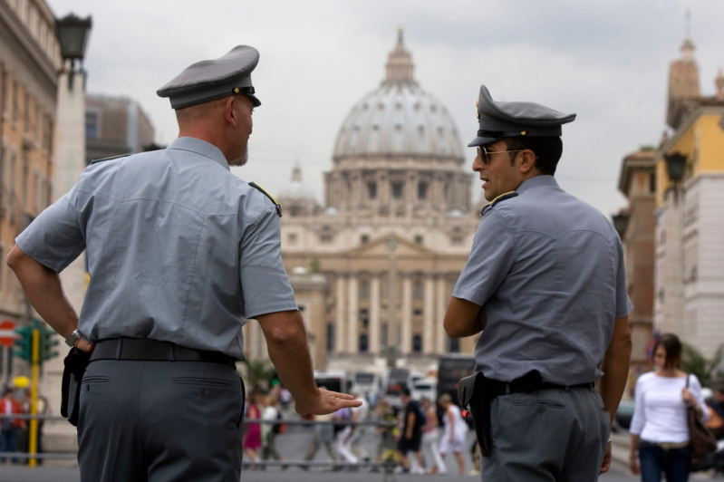 Italian financial policemen.