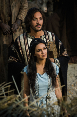 Nazanin Boniadi as Esther in Ben Hur