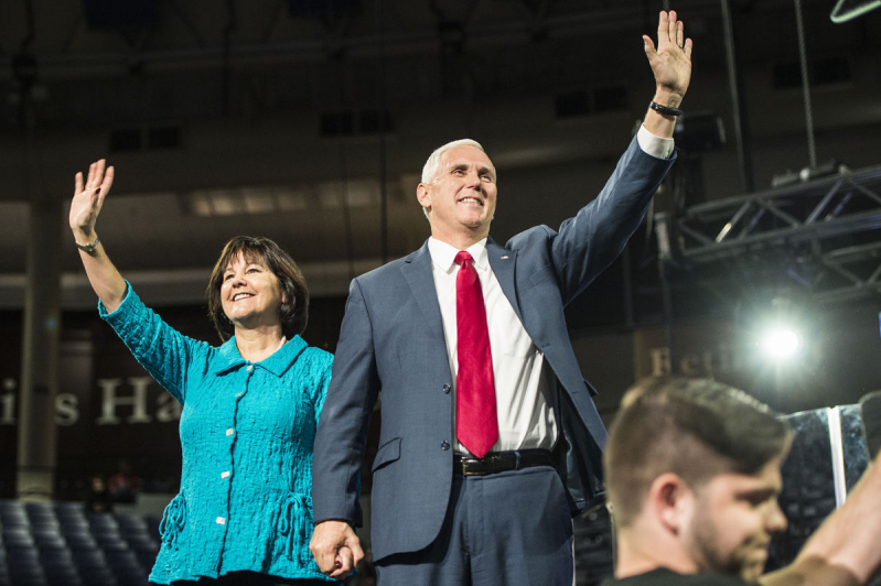 Mike Pence with his wife, Karen Pence