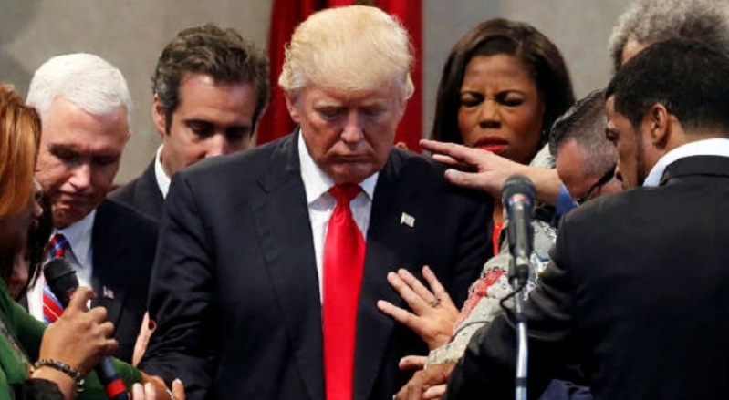 Evangelical Leaders Pray for Trump