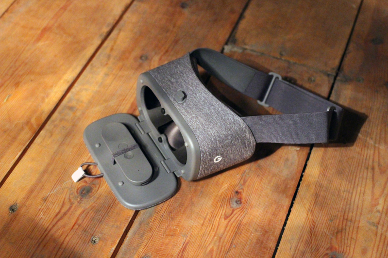 Google Daydream View VR Headset