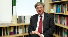 Rev. Dr. Stephen Lee devoted his life to Old Testament research, pastoral ministry, and theological education, serving across Hong Kong and Canada and teaching at the China Graduate School of Theology for many years.