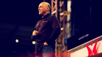 Greg Laurie Says America's Hope is in God, Rejects Arguing with Gay Activist