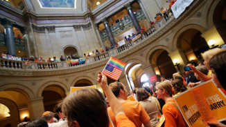 Minnesota Lawmakers Approve Gay Marriage, Governor Pledges to Sign