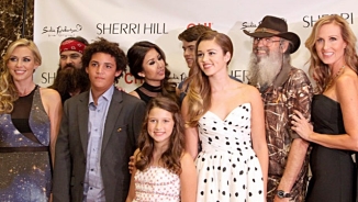 Duck Dynasty’s Sadie Robertson Fashion Week Designs are ‘Daddy-Approved’