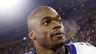 Vikings' Adrian Peterson Keeps Moving Forward Despite Feeling 'Pains of Life' 