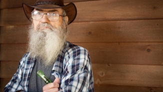 Interview: Duck Dynasty Uncle Si Robertson on Growing Up with Phil, Wife, Duck Call, Vietnam, Faith in God