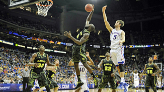 NCAA Baylor Basketball Players Baptized, Coach Calls Season 'Extraordinary' (Video)