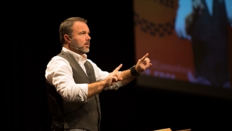 Pastor Mark Driscoll Admits to Manipulating Book Sales, Quits Social Media