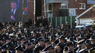 NYPD Commissioner Thinks Police's About-Face to Mayor Bill de Blasio at Funeral Was ‘Inappropriate’