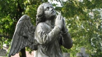 Atheist Group Threatens to Sue Over Angels on Beloved Christian Teacher's Memorial in West Virginia