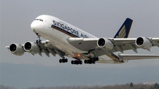 Singapore Airlines Launches Investigation after Plane Loses Power in Both Engines Mid-Air, Dropping 13,000 Feet in Seconds