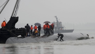 Over 400 Remain Missing, 5 Confirmed Dead After Chinese Cruise Ship Capsizes in Yangtze River