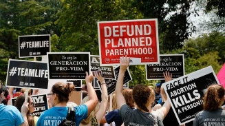 Republican Politicians Continue Fight to Defund Planned Parenthood despite Failure of Senate Bill 1881