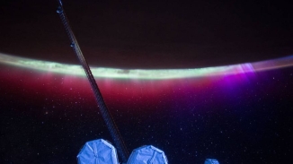 International Space Station Works With China, Takes Pictures of Aurora, Eats Space-Grown Vegetables