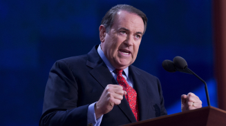 Mike Huckabee Slams Obama's 'Classless' Guest List for Papal Welcome, Says Administration Is 'Most Anti-Christian in American History'