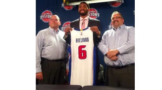 NBA Rumors: Detroit Pistons' Darrun Hilliard to Wear Mask for 3 Weeks After Nose Injury, Pistons to Reduce Small Forward Roster