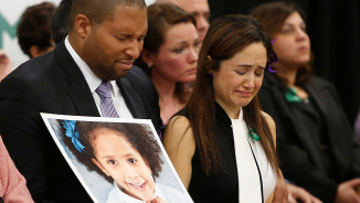 Mother Who Lost Six Y/O Daughter in Sandy Hook Shootings Gives Powerful Testimony at Rick and Kay Warren's 'Mental Health and the Church' Event 