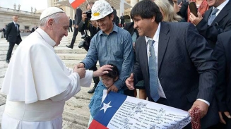 Pope Francis Meets Chilean Miners Ahead of Movie Release: 'Thank You For Having Hope in God'