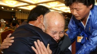 Korean Families Torn By War Six Decades Ago Rejoice in Reunions