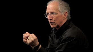 John Piper Slams Jerry Falwell Jr.'s Call for Students to Carry Guns: 'Our Weapons Are Not Material, But Spiritual' 