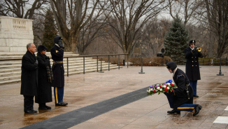 NASA Remembers Fallen Astronauts on 30th Anniversary of Challenger Disaster, Which Left Seven Dead 