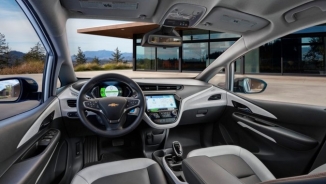 2016 Chevy Volt Release Date, Features, Update: CarPlay Hands-On, Mileage tested