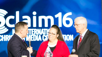 Kim Davis Given NRB President's Award for Loyalty To Christian Values at Proclaim 16 Convention