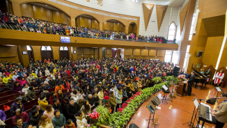 Billy Graham's Grandson Will Graham Shares Gospel with Thousands of Chinese, Hundreds Accept Christ 