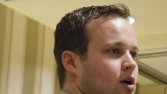 ’19 Kids and Counting’ Updates: Anna and Josh Duggar Seen Shopping for Furniture; Wife Declines To Comment on Pregnancy Rumors