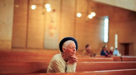 Women Who Attend Religious Services Live Longer, Shows New Study 