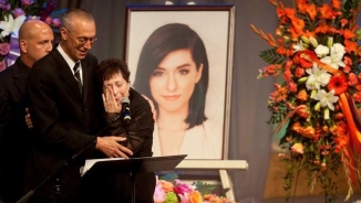 Parents of Slain Christian Singer Christina Grimmie Relying on Faith, Jesus Christ as They Grieve