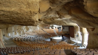 Cave Church in Egypt Attracts 70,000 Christians Weekly To Worship Jesus 