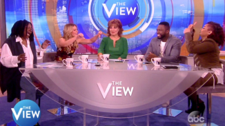 Candace Cameron-Bure, Raven Symoné Spar Over Whether MLB Should Ban Phrase 'God Bless America' 