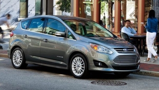 Ford Recalls 830,000 Vehicles, Targeting Regions With Higher Ambient Temperatures That Result in Ruined Door Latches