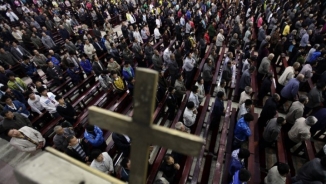 Chinese Authorities Forcefully Close 2,000-Member House Church, Replace Crosses with National Flag