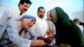 Mother Teresa Made Official Saint of Catholic Church 19 Years After Death 