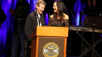 Three Years After Stroke, Randy Travis Gives God Glory with Rendition of 'Amazing Grace'