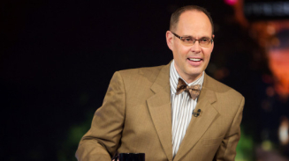 NBA Analyst Ernie Johnson 'Praying' Over Trump's Election, Relying on Faith for America's Future 