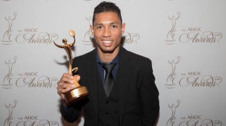 Olympic Track Star Wayde Van Niekerk Runs For Jesus