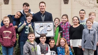 Chris Pratt Urges Americans to 'Be the Instrument God Uses to Bless Your Community'