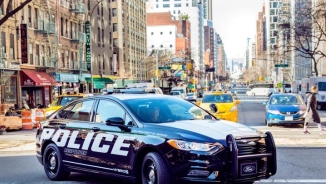 Ford Reveals Eco-Friendly Police Responder Hybrid Sedan