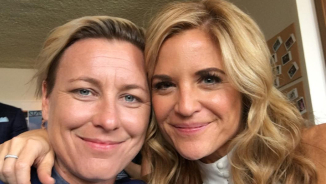 Abby Wambach Discusses Relationship with 'Christian Mom Blogger' Glennon Doyle Melton