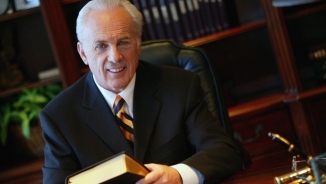 John MacArthur Under Fire After Saying 'No One is Gay', Calling Homosexuality 'Vicious Sin'