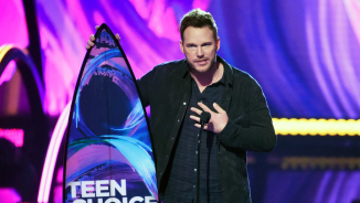 Chris Pratt Gives Glory to 'Lord and Savior Jesus Christ' at 2017 Teen Choice Awards (Video)