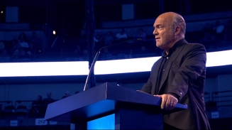 Greg Laurie Responds After 2 Naked Men With Guns Arrested Inside Harvest Orange County Church